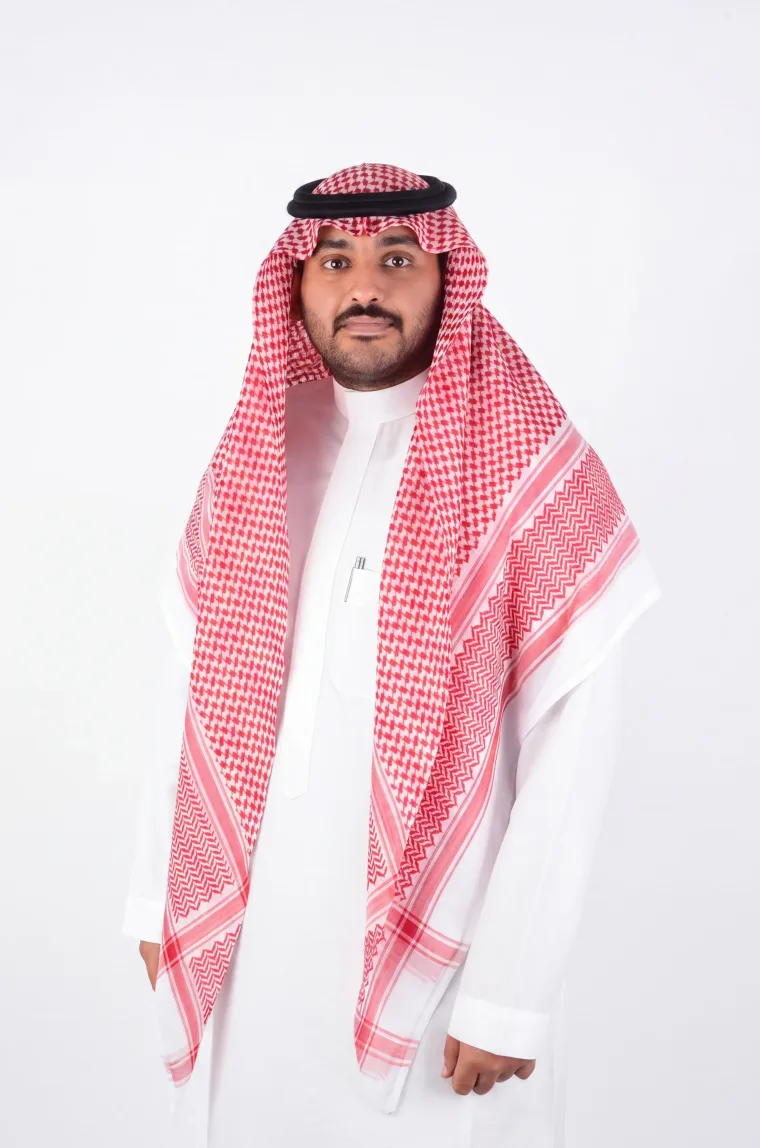 صورة المحامي رائد علي الجهني محامي شركات ومؤسس المكتب في جدة